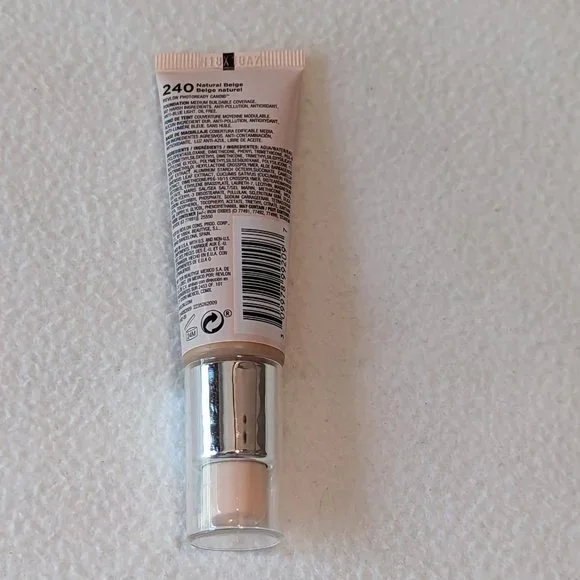 🌷4/$20 Photoready Candid 240 Natural Beige Natural Finish Foundation Revlon - Picture 3 of 6